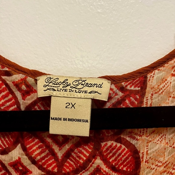 Elegant Beige and Red Women's blouse.From the renowned Lucky brand, long sleeves - Picture 7 of 15